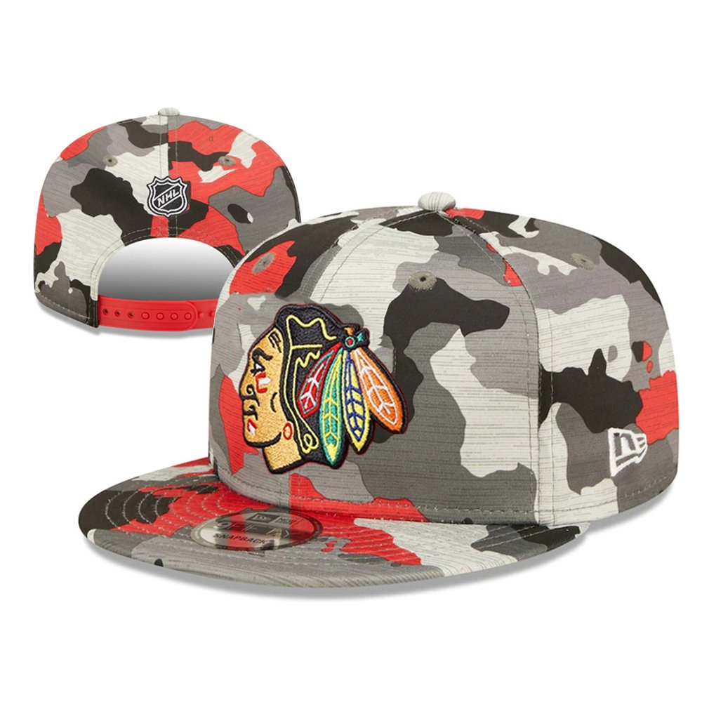 chicago_blackhawks_snapback_hat_7eaee5kik62b.jpg